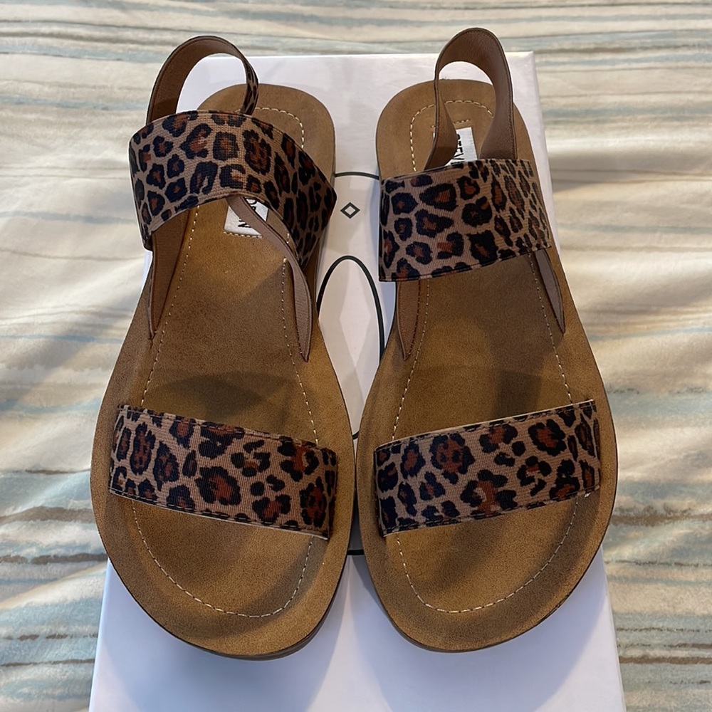 Leopard sandals